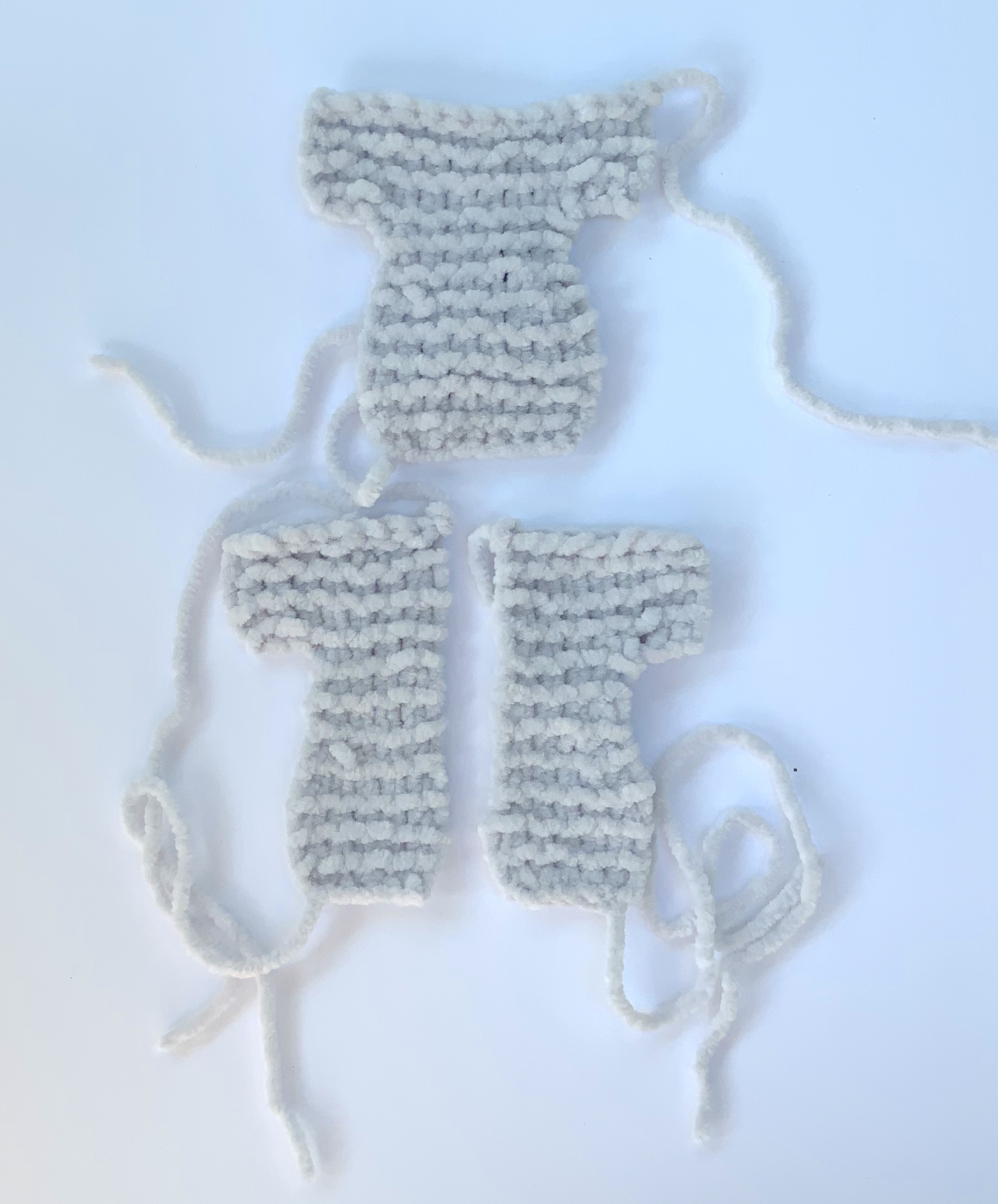 Dos et devants tricotés