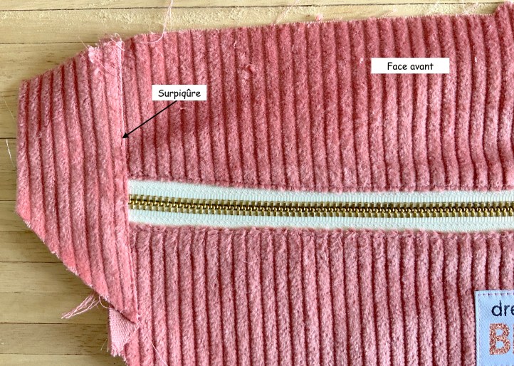 Surpiqûre côté avant
