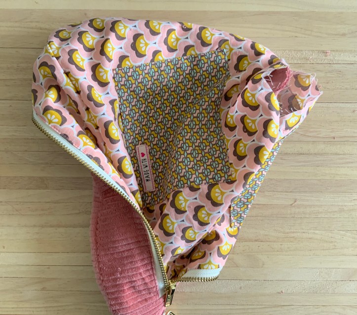 Sac en cours de retournement